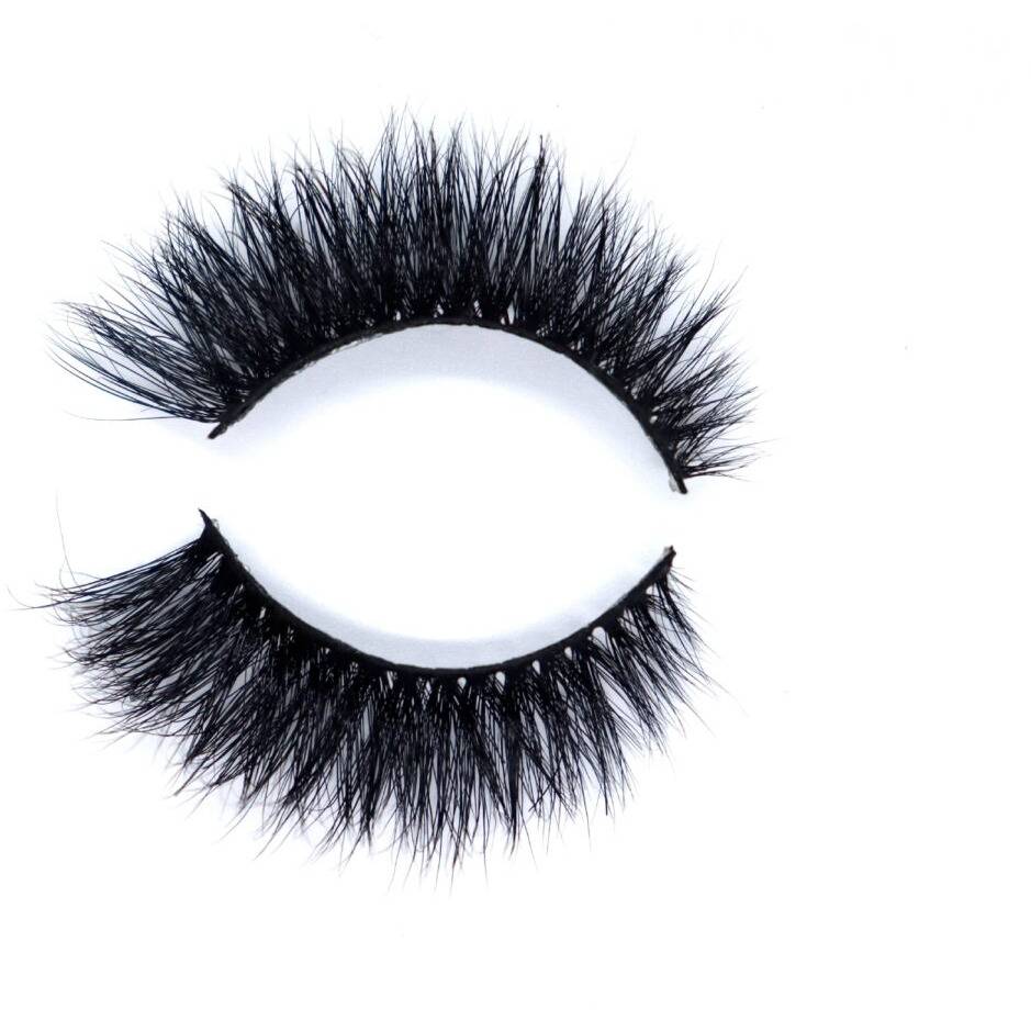 Get a perfect lash look with these glamorous mink falsies.  These stylish, curled design eyelashes are great for special events.